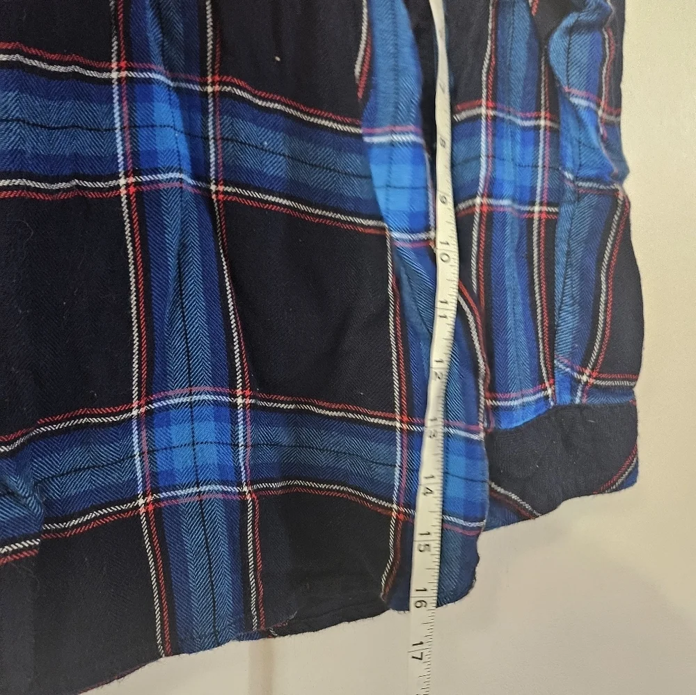 Beachlunchlounge Blue And Black Plaid Button Down Shirt! - Picture 6 of 6
